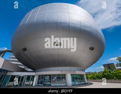 BMW-Museum di Monaco di Baviera, Germania, Europa Foto Stock