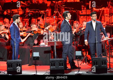 Napoli, Italia. 10rd, giugno 2017. il volo di eseguire per la "notte magica - un omaggio ai tre tenori" a etes arena flegrea, Napoli, Italia Foto Stock