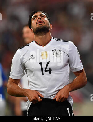 Norimberga, Germania. Decimo Giugno, 2017. La Germania Emre può reagisce durante la Coppa del Mondo di qualifica del gruppo C partita di calcio tra la Germania e la Repubblica di San Marino in Nuremberg, Germania, 10 giugno 2017. Foto: Peter Kneffel/dpa/Alamy Live News Foto Stock