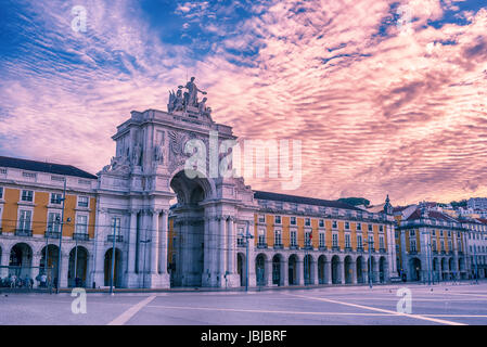 Lisbona, Portogallo: il trionfale Rua Augusta Arch, Arco Triunfal de Rua Augusta Foto Stock