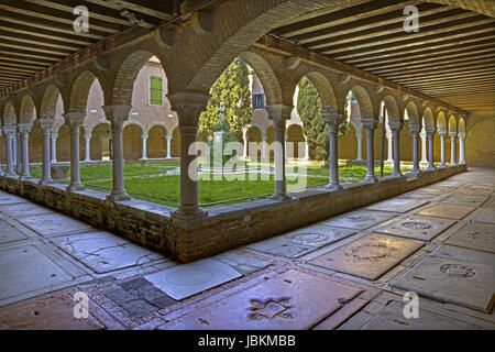 Venezia - atrio della chiesa di San Francesco della Vigna Foto Stock