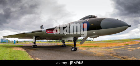 Vulcan Bomber XJ823 in esposizione statica al Solway Aviation Museum Foto Stock