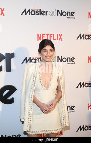 La stagione due di 'Master di None' - Premiere - Arrivi con: Alessandra Mastronardi dove: la città di New York, New York, Stati Uniti quando: 12 maggio 2017 Credit: Derrick Salters/WENN.com Foto Stock