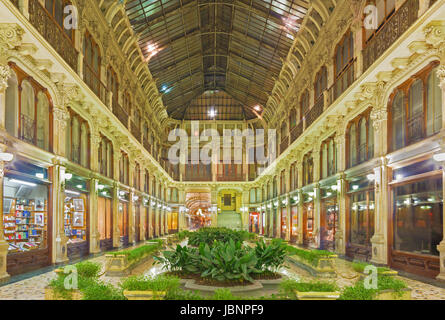 Torino, Italia - MA'RCH 14, 2017: la Galleria Subalpina Foto Stock