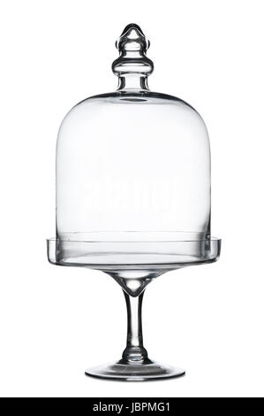 Vassoio di vetro per la torta con coperchio decorato, isolato su bianco Foto Stock