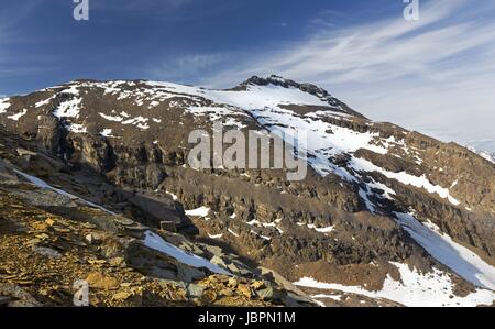 Mumm sopra di picco Berg Lago Monte Robson Provincial Park montagne rocciose della Columbia britannica in Canada Foto Stock