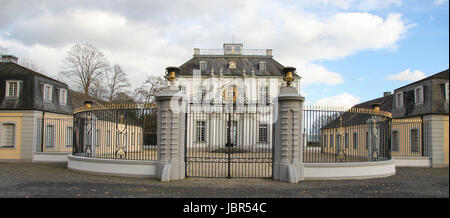Jagdschloss Falkenlust in Bruhl vicino a Bonn, Renania settentrionale-Vestfalia (Germania). Foto Stock