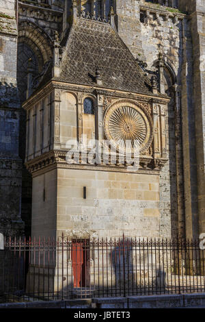 Francia, Eure-et-Loir (28), Chartres, la cathédrale Notre-Dame de Chartres, classé au Patrimoine mondial de l'UNESCO, l'horloge astronomique // Francia Foto Stock