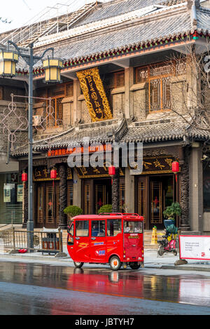 Tuk-tuk, Qufu, provincia di Shandong, Cina Foto Stock