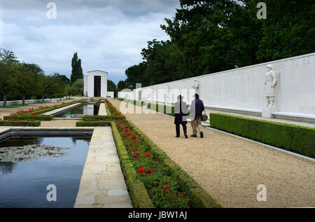 Cambridge Cimitero e memoriale americano a Madingley,, Cambridgeshire, Inghilterra,UK giugno 2016 Cambridge American Cimitero e memoriale è un cimitero e c Foto Stock