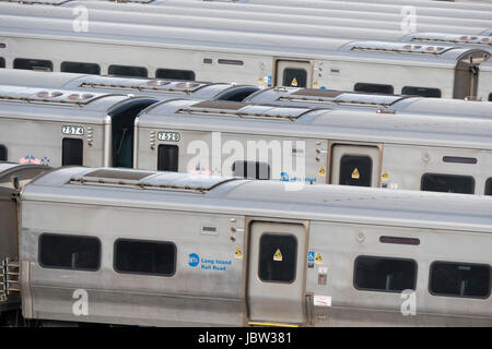 Carrozze ferroviarie al lato ovest cantiere, West 30th Street, West xxxiii Street, 10th Avenue e la 12th Avenue, Manhattan, New York, Stati Uniti d'America Foto Stock