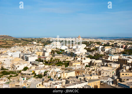 Vista su Victoria, Rabat, la città più grande dell'isola di Gozo, Malta Foto Stock