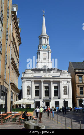 GLASGOW, SCOZIA - 3 Maggio 2017: Hutchesons' Hall costruito nel 1802 ha sostituito una 1640s hospital, le statue anteriore essendo trattenuto. Ristrutturato nel 2014 è Foto Stock