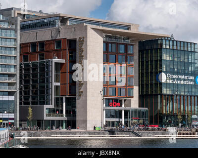 Biblioteca centrale Bibliothek Centrale e OBA vam del Conservatorio di Amsterdam al Porto di Oosterdok, Amsterdam, provincia Olanda Settentrionale, Paesi Bassi Foto Stock