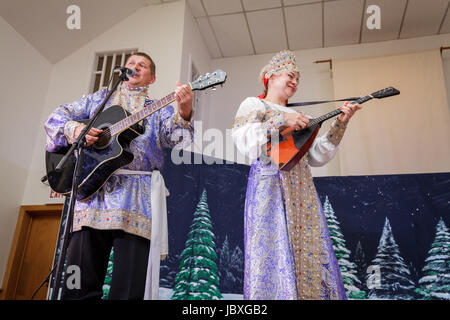 TROY, New York/USA - 25 FEB 2017: musicisti tradizionali eseguire l'annuale Festival Russo Foto Stock