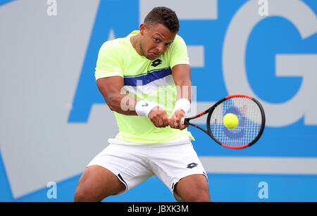 Gran Bretagna Jay Clarke in azione contro India di Yuki Bhambri, durante il giorno una delle AEGON Aprire Nottingham a Nottingham Centro Tennis. Foto Stock