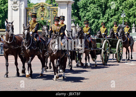 Artigliere dal re della truppa cavallo Royal Artillery, Londra Foto Stock