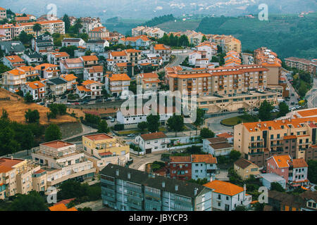 Vista superiore della città di Lamego, il nord del Portogallo. Foto Stock