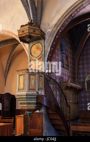 Francia, Cantal (15), Marcolès, dans l'église Saint-Martin, chaire de vérité sculptée policromo (XVIII siècle) // Francia, Cantal, Marcoles, San Mart Foto Stock