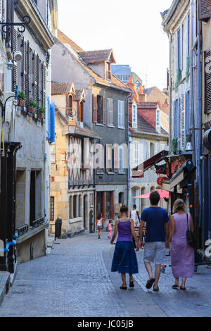 In Francia, in Allier (03), Montluçon, la vieille ville, rue Grande // Francia Allier, Montlucon, Grand street nella città vecchia Foto Stock