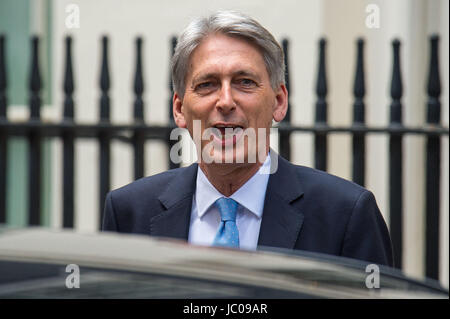 Il cancelliere Philip Hammond lascia 11 Downing Street, Westminster, London. Foto Stock