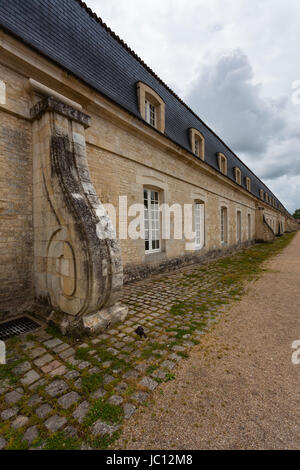 Contrafforte delle Corderie Royale monumento storico nella città di Rochefort Charente maritime regione della Francia Foto Stock
