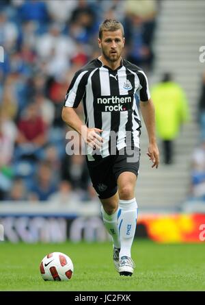 RYAN TAYLOR Newcastle United FC IBROX STADIUM GLASGOW Scozia 07 Agosto 2010 Foto Stock