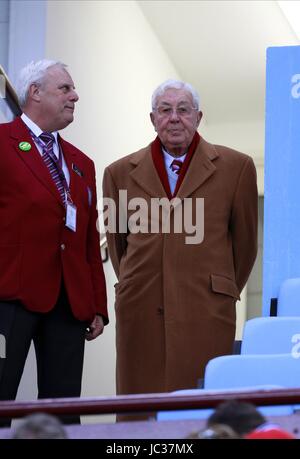 DOUG ELLIS EX ASTON VILLA PRESIDENTE VILLA PARK Birmingham Inghilterra 18 Settembre 2010 Foto Stock