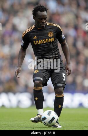 MICHAEL ESSIEN Chelsea FC EASTLANDS CITY OF MANCHESTER ST Manchester Inghilterra 25 Settembre 2010 Foto Stock