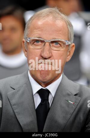 LUIGI DELNERI JUVENTUS MANAGER JUVENTUS MANAGER City of Manchester Stadium Manchester Inghilterra 30 Settembre 2010 Foto Stock