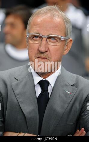 LUIGI DELNERI JUVENTUS MANAGER JUVENTUS MANAGER City of Manchester Stadium Manchester Inghilterra 30 Settembre 2010 Foto Stock