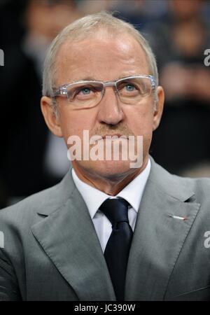 LUIGI DELNERI JUVENTUS MANAGER JUVENTUS MANAGER City of Manchester Stadium Manchester Inghilterra 30 Settembre 2010 Foto Stock