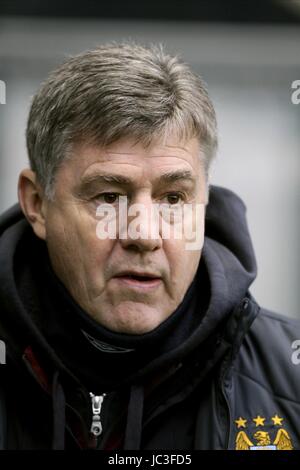 BRIAN KIDD MANCHESTER CITY ASSISTANT COACH MANCHESTER CITY ASSISTENTE.ST JAMES PARK NEWCASTLE INGHILTERRA 26 Dicembre 2010 Foto Stock