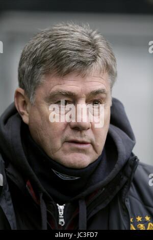 BRIAN KIDD MANCHESTER CITY ASSISTANT COACH MANCHESTER CITY ASSISTENTE.ST JAMES PARK NEWCASTLE INGHILTERRA 26 Dicembre 2010 Foto Stock