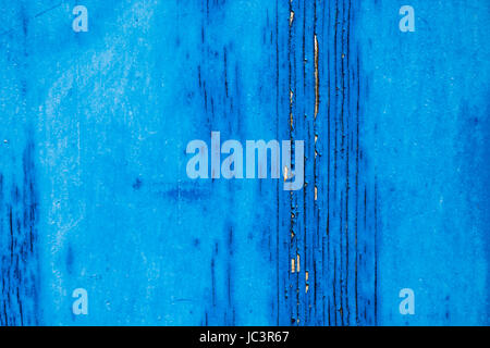 Legname stagionato con la vecchia pittura blu Foto Stock
