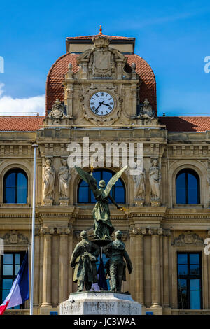 L'Hotel de Ville. Cannes, Francia - Lunedì 23 Maggio, 2017. Foto Stock