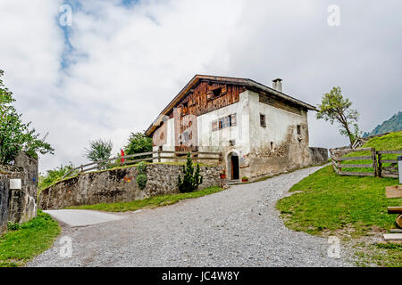 Maienfeld in dei Grigioni, Svizzera, Paese di Heidi, i bambini Prenota; Maienfeld und Heididorf nei Grigioni, Schweiz Foto Stock