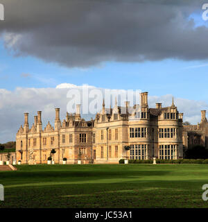 I colori autunnali, Kirby Hall, vicino a Corby town, Northamptonshire, England, Regno Unito Foto Stock