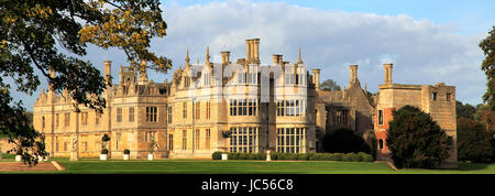 I colori autunnali, Kirby Hall, vicino a Corby town, Northamptonshire, England, Regno Unito Foto Stock