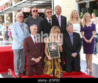 Kurt Russell e Goldie Hawn cerimonia stella sulla Hollywood Walk of Fame dotate: Vin di Bona, Quentin Tarantino, Kurt Russell, Jeff Zarrinnam, Kate Hudson, Reese Witherspoon, Leron Gubler, Goldie Hawn, Mitch O'Farrell dove: Los Angeles, California, Stati Uniti quando: 04 maggio 2017 Credit: Nicky Nelson/WENN.com Foto Stock