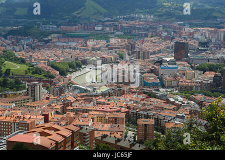 Panorama sul centro di Bilbao, Paesi Baschi. Foto Stock