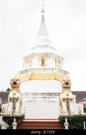 Bella pagoda bianca nel tempio è un luogo pubblico, stock photo Foto Stock