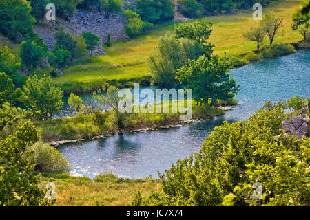 Fiume Krupa natura verde canyon in Croazia Foto Stock