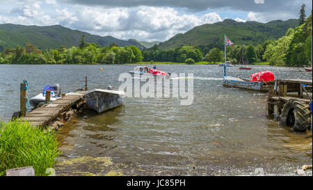 Una vista del lago Ullswater a Glenridding nel distretto del lago, Cumbria Foto Stock