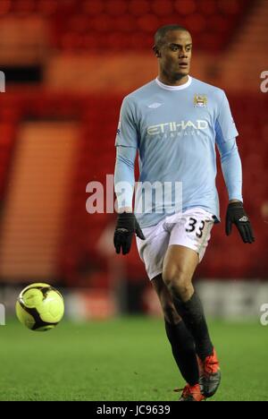 VINCENT KOMPANY Manchester City FC RIVERSIDE STADIUM MIDDLESBROUGH INGHILTERRA 02 Gennaio 2010 Foto Stock