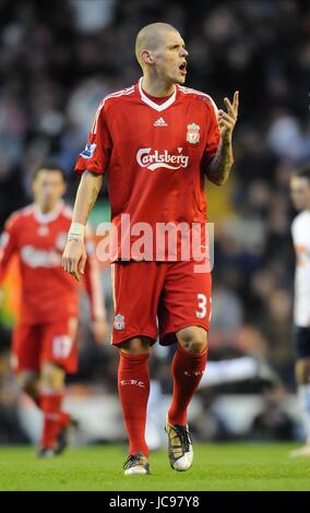 MARTIN SKRTEL Liverpool FC ANFIELD LIVERPOOL ENGLAND 30 Gennaio 2010 Foto Stock