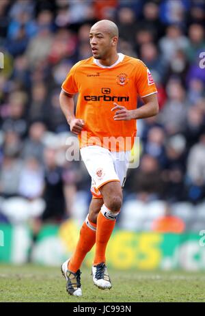 ALEX BAPTISTE BLACKPOOL FC DEEPDALE Preston Inghilterra 13 Febbraio 2010 Foto Stock