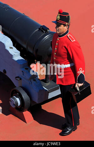 Castle Cornet Gun Salute, St. Peter Port Guernsey, Isole del Canale, Europa Foto Stock