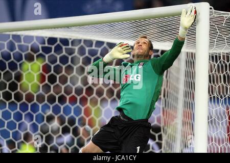 MARK SCHWARZER Fulham FC Fulham FC HSH Nordbank Arena Amburgo Germania 12 Maggio 2010 Foto Stock