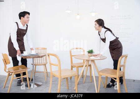 Sorridente dipendenti al forno Foto Stock